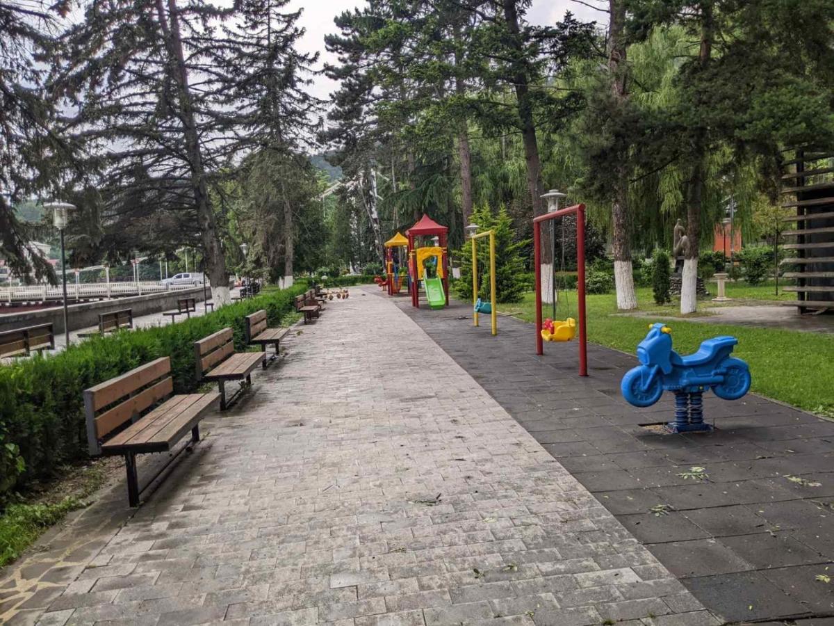 Riverside Боржоми Екстериор снимка